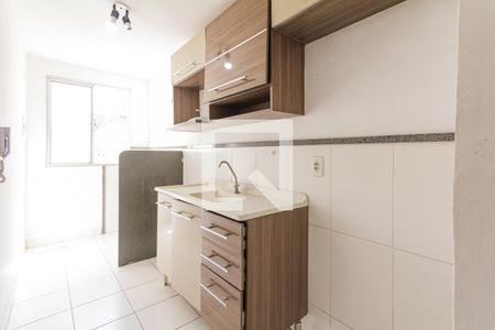 Cozinha de apartamento para alugar com 2 quartos, 60m² em Parque Sao Vicente, Mauá