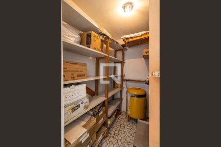 Casa à venda com 150m², 4 quartos e 3 vagas Casa à venda com 150m², 4 quartos e 3 vagasQuarto 5 de Serviço