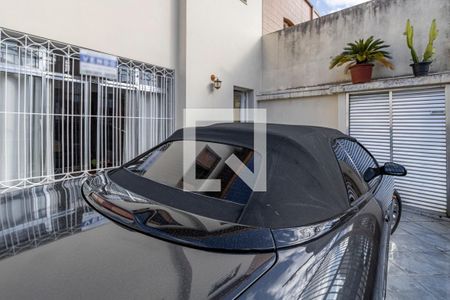 Casa à venda com 150m², 4 quartos e 3 vagas Casa à venda com 150m², 4 quartos e 3 vagasGaragem