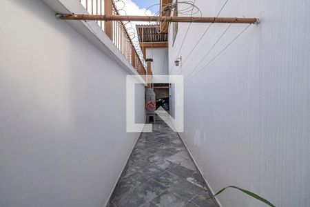 Casa à venda com 150m², 4 quartos e 3 vagas Casa à venda com 150m², 4 quartos e 3 vagasQuintal