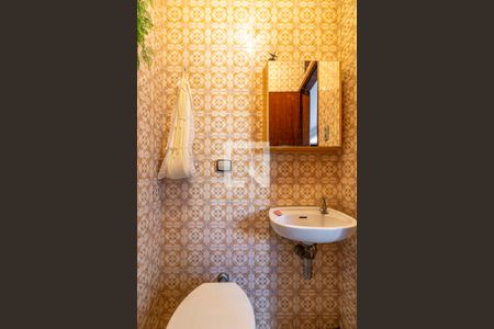 Casa à venda com 150m², 4 quartos e 3 vagas Casa à venda com 150m², 4 quartos e 3 vagasBanheiro 2 de Serviço