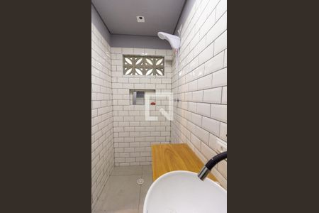 Casa à venda com 300m², 4 quartos e 2 vagas Casa à venda com 300m², 4 quartos e 2 vagasBanheiro Suíte 4