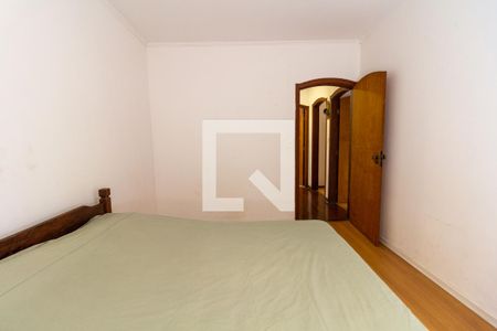 Casa à venda com 300m², 4 quartos e 2 vagas Casa à venda com 300m², 4 quartos e 2 vagasQuarto 2