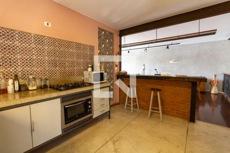 Casa à venda com 300m², 4 quartos e 2 vagas Casa à venda com 300m², 4 quartos e 2 vagasCozinha