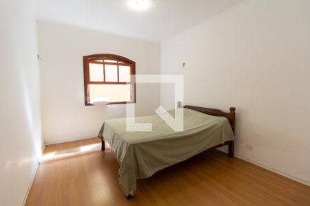 Casa à venda com 300m², 4 quartos e 2 vagas Casa à venda com 300m², 4 quartos e 2 vagasQuarto 2