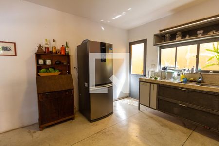 Casa à venda com 300m², 4 quartos e 2 vagas Casa à venda com 300m², 4 quartos e 2 vagasCozinha