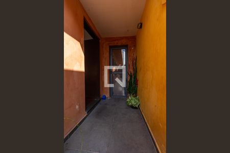 Casa à venda com 300m², 4 quartos e 2 vagas Casa à venda com 300m², 4 quartos e 2 vagasEntrada