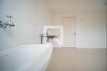 Cozinha de apartamento para alugar com 2 quartos, 45m² em Sarandi, Porto Alegre
