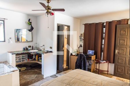 Casa à venda com 300m², 3 quartos e 2 vagasSuíte 2