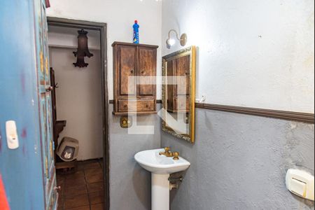 Casa à venda com 300m², 3 quartos e 2 vagasBanheiro