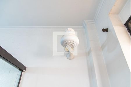 Casa à venda com 300m², 3 quartos e 2 vagasChuveiro