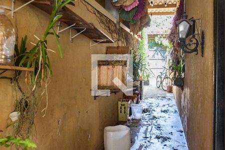 Casa à venda com 300m², 3 quartos e 2 vagasCorredor