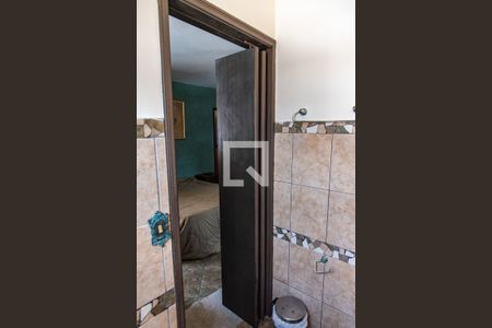 Casa à venda com 300m², 3 quartos e 2 vagasBanheiro da suíte 2