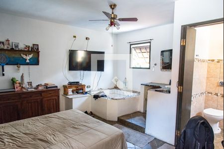 Casa à venda com 300m², 3 quartos e 2 vagasSuíte 2