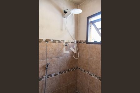 Casa à venda com 300m², 3 quartos e 2 vagasBanheiro da suíte 2