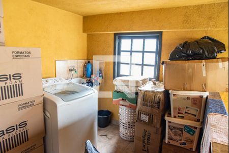 Casa à venda com 300m², 3 quartos e 2 vagasLavanderia