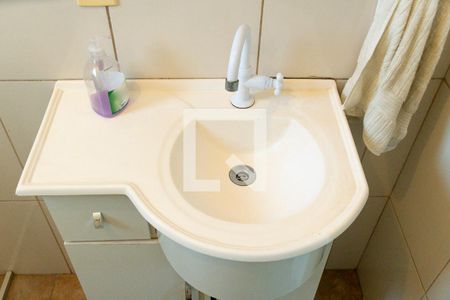 Banheiro 1 de casa à venda com 4 quartos, 243m² em Campo Novo, Porto Alegre