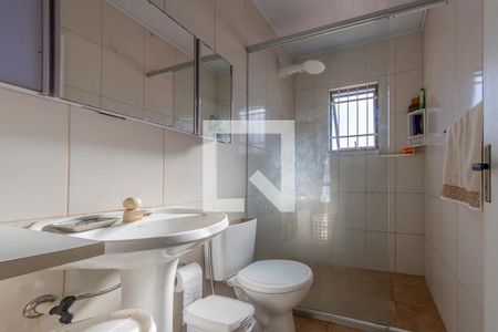 Casa à venda com 243m², 4 quartos e 4 vagas Casa à venda com 243m², 4 quartos e 4 vagasBanheiro 2