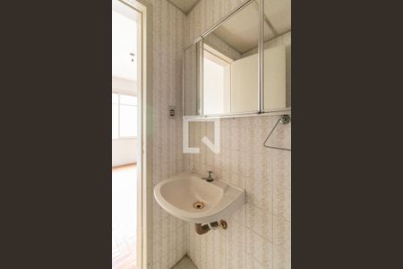 Banheiro de apartamento para alugar com 1 quarto, 32m² em Centro Histórico, Porto Alegre