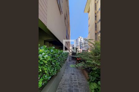 Apartamento para alugar com 120m², 3 quartos e 1 vaga Apartamento para alugar com 120m², 3 quartos e 1 vagaEntrada