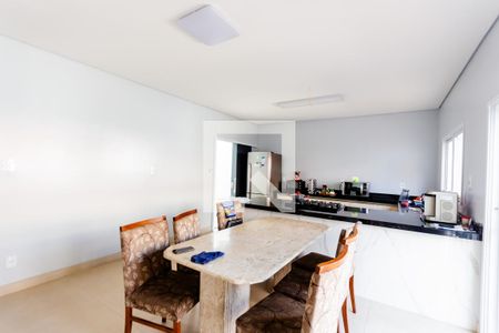 Casa para alugar com 413m², 4 quartos e 8 vagas Casa para alugar com 413m², 4 quartos e 8 vagasCozinha