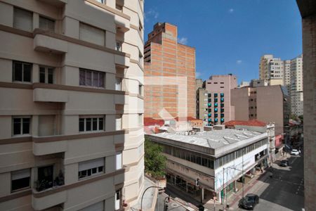 Vista de apartamento à venda com 2 quartos, 78m² em República, São Paulo