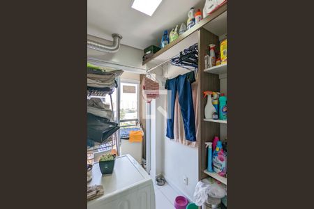 Apartamento à venda com 116m², 2 quartos e 2 vagas Apartamento à venda com 116m², 2 quartos e 2 vagasÁrea de serviço