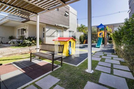 Casa de condomínio à venda com 188m², 3 quartos e 2 vagas Casa de condomínio à venda com 188m², 3 quartos e 2 vagasÁrea Comum - Playground