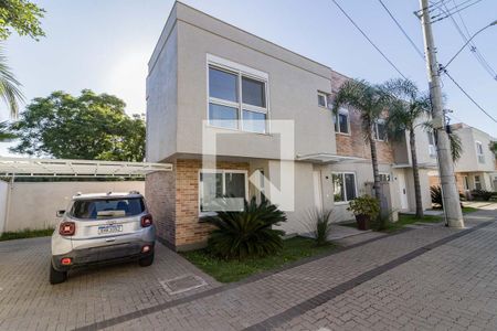 Casa de condomínio à venda com 188m², 3 quartos e 2 vagas Casa de condomínio à venda com 188m², 3 quartos e 2 vagasFachada