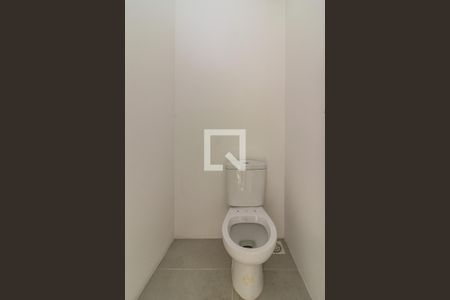 Casa de condomínio à venda com 191m², 4 quartos e 2 vagas Casa de condomínio à venda com 191m², 4 quartos e 2 vagasLavabo