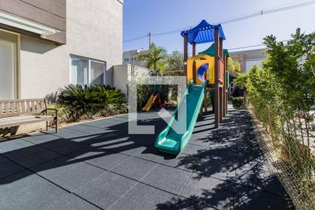 Casa de condomínio à venda com 191m², 4 quartos e 2 vagas Casa de condomínio à venda com 191m², 4 quartos e 2 vagasÁrea Comum - Playground