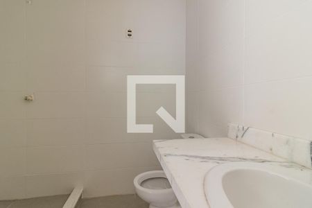 Casa de condomínio à venda com 191m², 4 quartos e 2 vagas Casa de condomínio à venda com 191m², 4 quartos e 2 vagasBanheiro Social