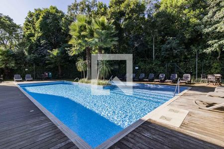 Casa de condomínio à venda com 191m², 4 quartos e 2 vagas Casa de condomínio à venda com 191m², 4 quartos e 2 vagasÁrea comum - Piscina