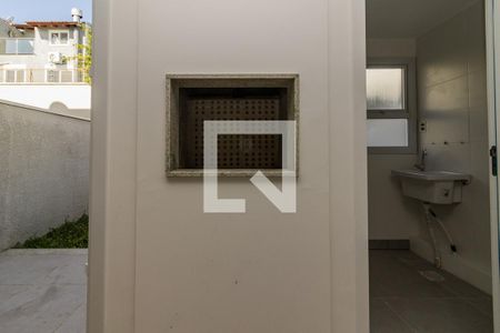 Casa de condomínio à venda com 191m², 4 quartos e 2 vagas Casa de condomínio à venda com 191m², 4 quartos e 2 vagasChurrasqueira