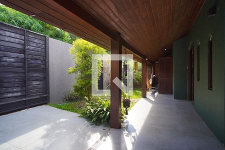 Casa para alugar com 300m², 4 quartos e 2 vagasPátio