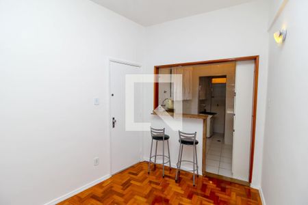 Sala de kitnet/studio para alugar com 1 quarto, 40m² em Glória, Rio de Janeiro