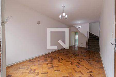 Sala de casa à venda com 5 quartos, 205m² em Vila Brasílio Machado, São Paulo