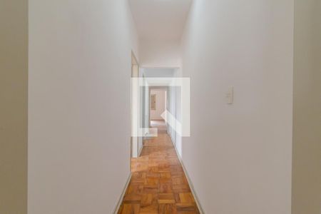 Corredor de casa à venda com 5 quartos, 205m² em Vila Brasílio Machado, São Paulo