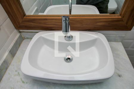 Apartamento à venda com 60m², 2 quartos e sem vaga Apartamento à venda com 60m², 2 quartos e sem vagaBanheiro da Suíte