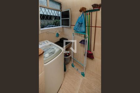 Apartamento à venda com 56m², 3 quartos e 1 vaga Apartamento à venda com 56m², 3 quartos e 1 vagaÁrea de Serviço