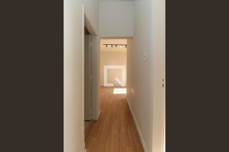 Apartamento para alugar com 75m², 2 quartos e sem vaga Apartamento para alugar com 75m², 2 quartos e sem vagaCorredor