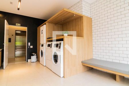 Studio à venda com 28m², 1 quarto e sem vaga Studio à venda com 28m², 1 quarto e sem vagaLavanderia