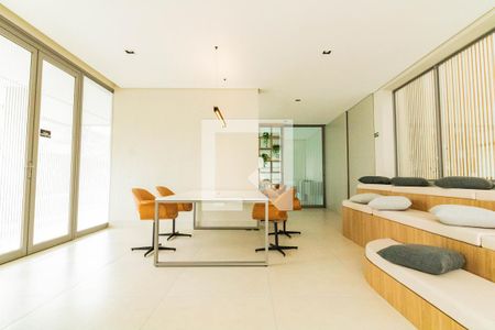 Studio à venda com 28m², 1 quarto e sem vaga Studio à venda com 28m², 1 quarto e sem vagaCowork