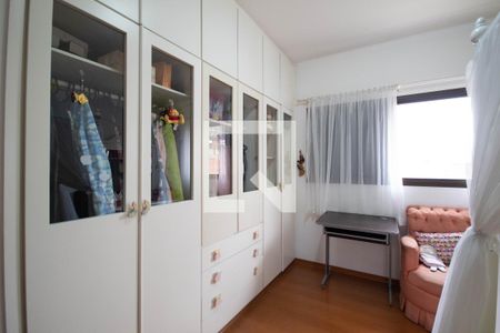 Apartamento à venda com 160m², 3 quartos e 2 vagasQuarto 2