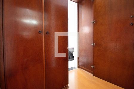 Apartamento à venda com 160m², 3 quartos e 2 vagasCloset