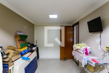 Quarto de casa à venda com 4 quartos, 206m² em Santo Antônio, Osasco