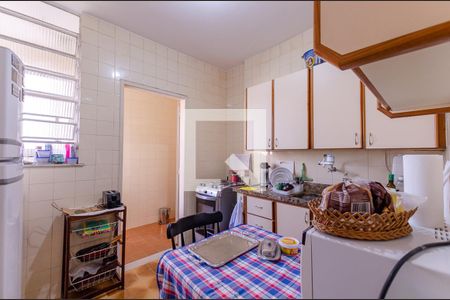Apartamento à venda com 66m², 2 quartos e 1 vagaCozinha
