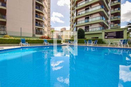 Apartamento para alugar com 110m², 3 quartos e sem vagaÁrea Comum - Piscina