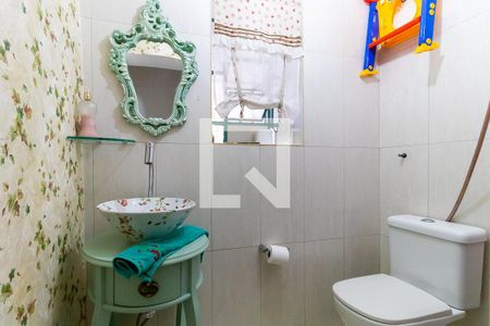 Casa à venda com 274m², 4 quartos e 1 vagaBanheiro social 2