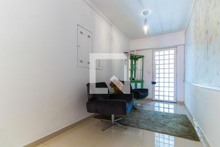 Hall de entrada de casa à venda com 4 quartos, 274m² em Vila Industrial, Campinas